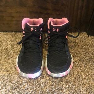 Girls Basketball shoes